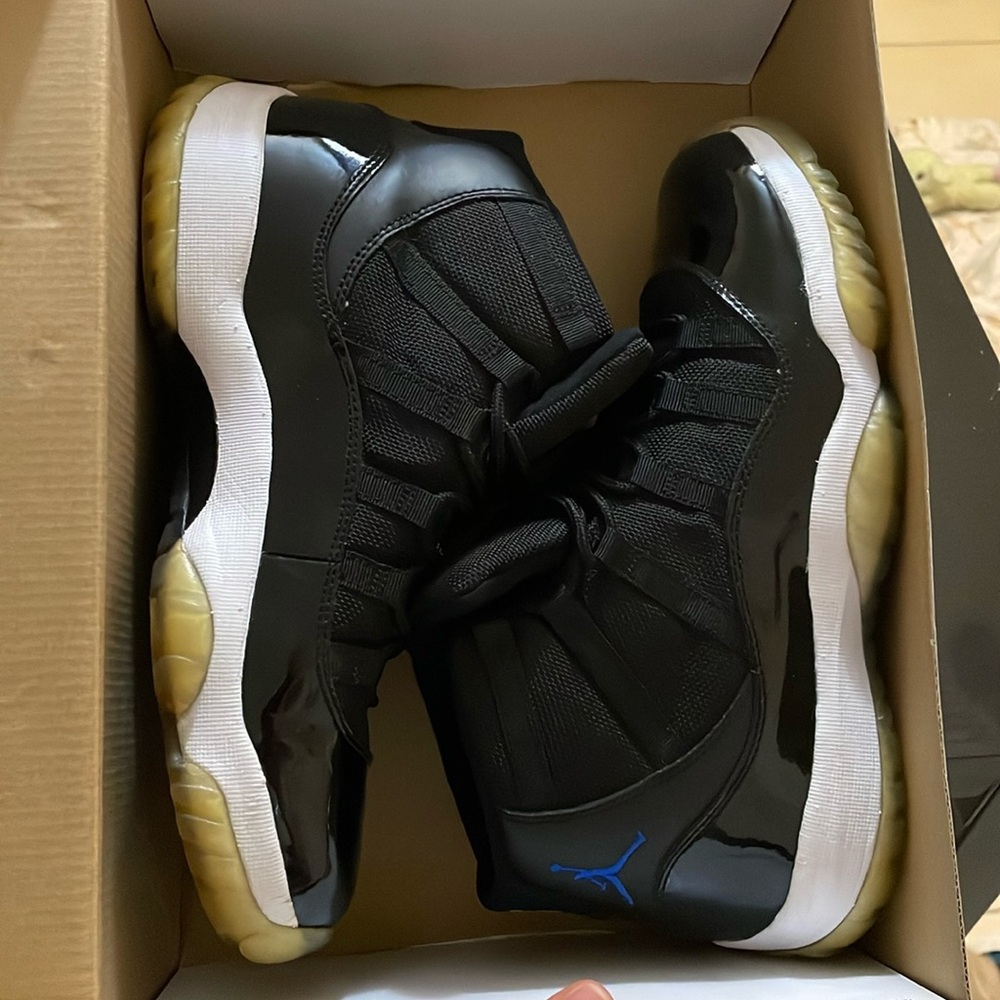 Jordan Retro 11 Space Jam 7Y